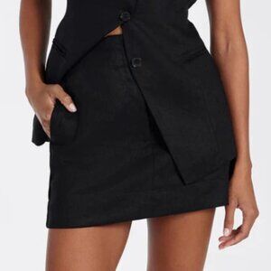 DISSH BLOOM BLACK LINEN MINI SKIRT